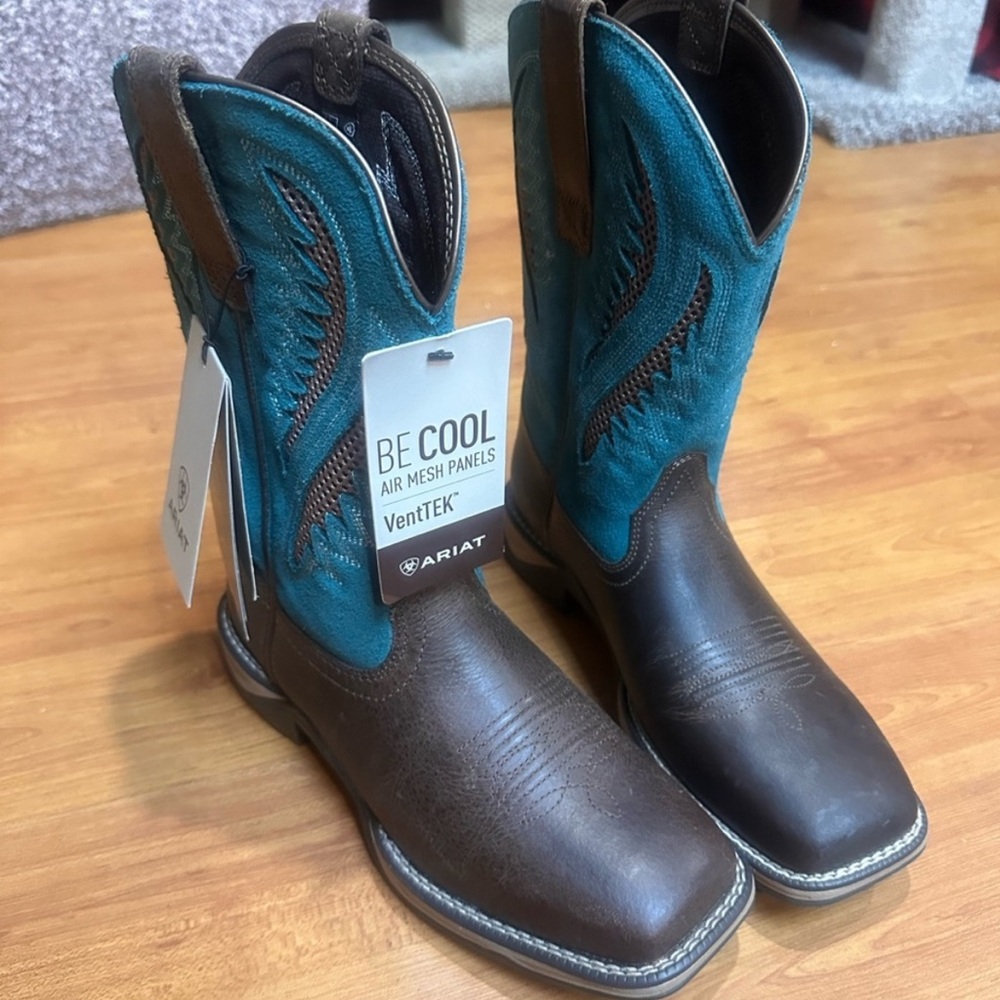 Ariat Anthem cowboy boots